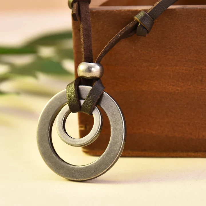 Minimalist Silver Circles Necklace