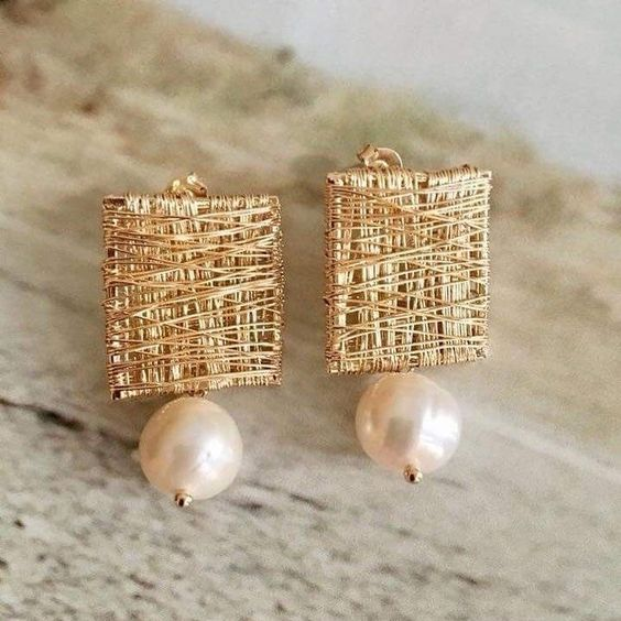 Golden Threads with Pearl Earrings