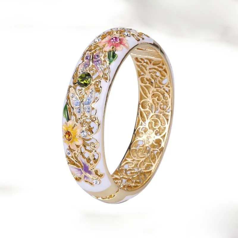 Elegant Nature Gold Ring