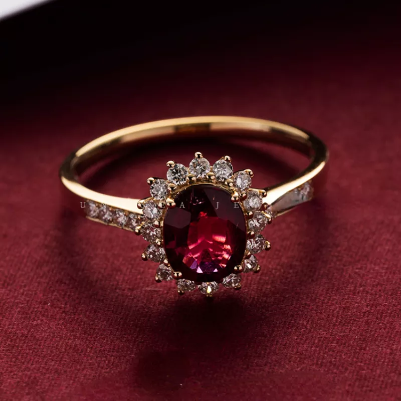 Elegant Red Crystal Gold Ring