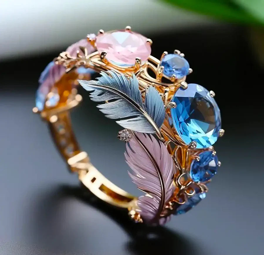 Elegant Exotic Feather Crystal Ring