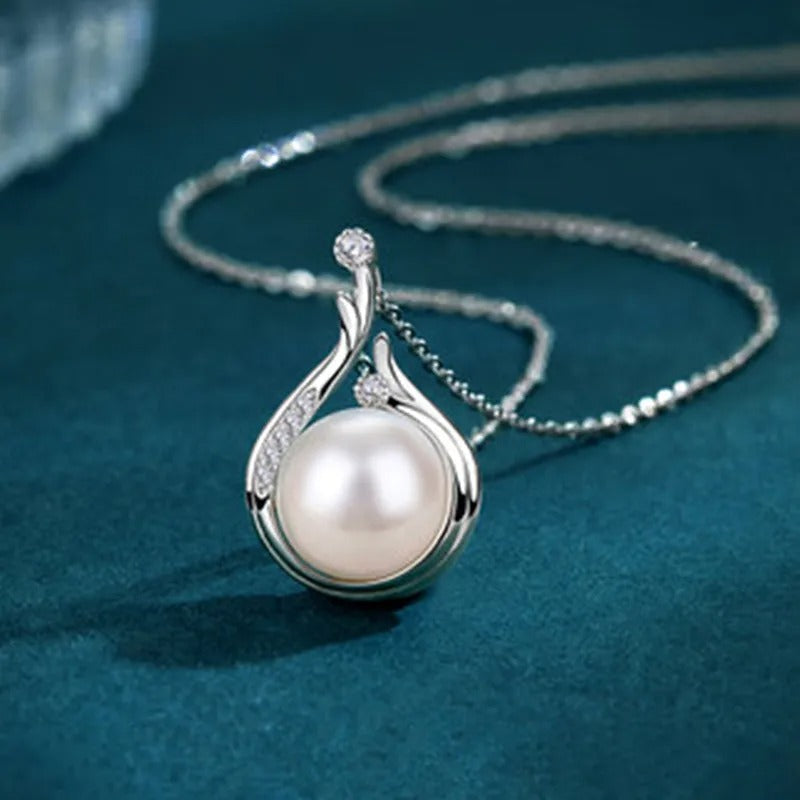 Timeless Silver Teardrop Pearl Necklace