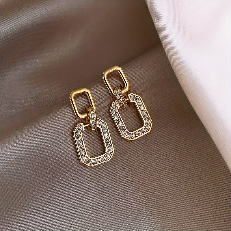 Dangle Earrings with Sparkling Rhinestones