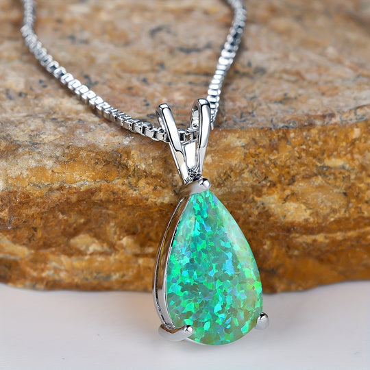 Water Droplet Three-Claw Pendant Necklace