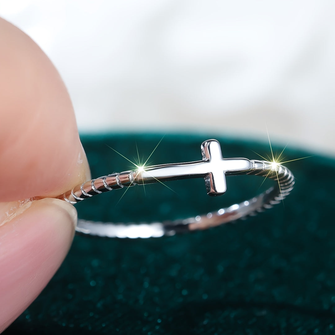 Minimalist Cross Ring