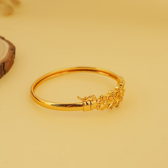 Elegant Classic Hollow Bangle