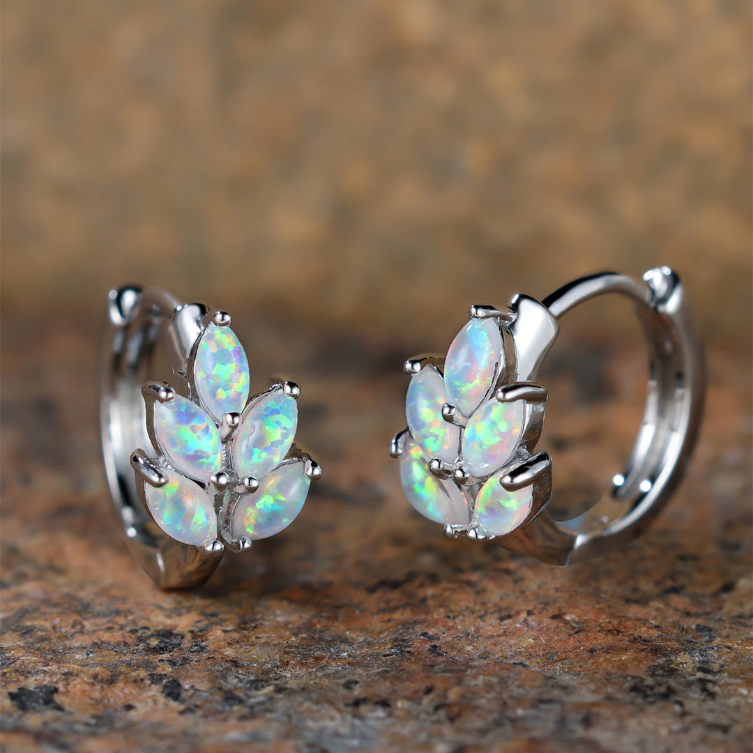 Exquisite Leaf Design Hoop Earrings