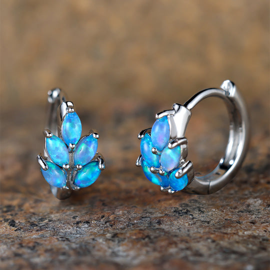Exquisite Leaf Design Hoop Earrings