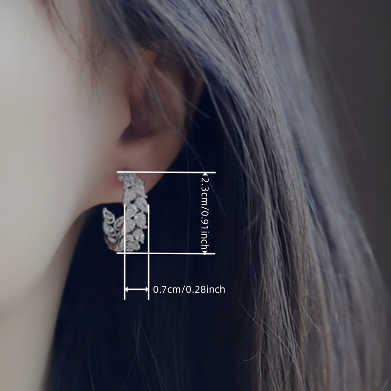 Luxurious Pair of Circular Earrings