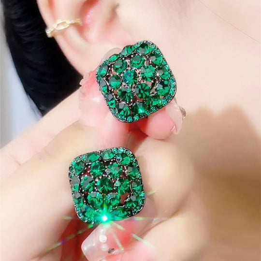 Elegant Diamond-Shaped Earrings