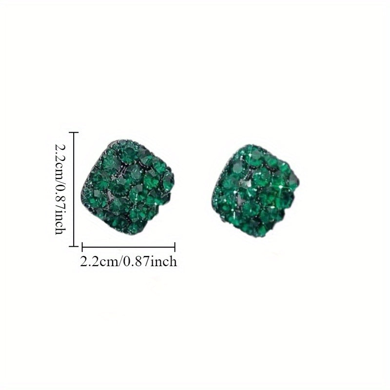 Elegant Diamond-Shaped Earrings