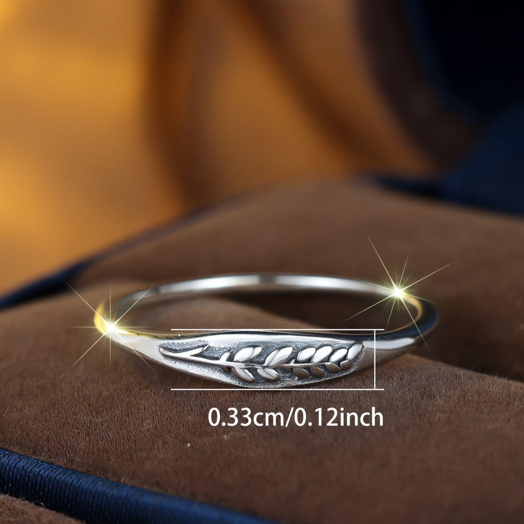 Retro Carved Leaf Ring