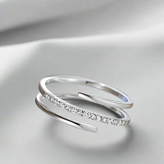 Simple White Zirconia Spiral Ring