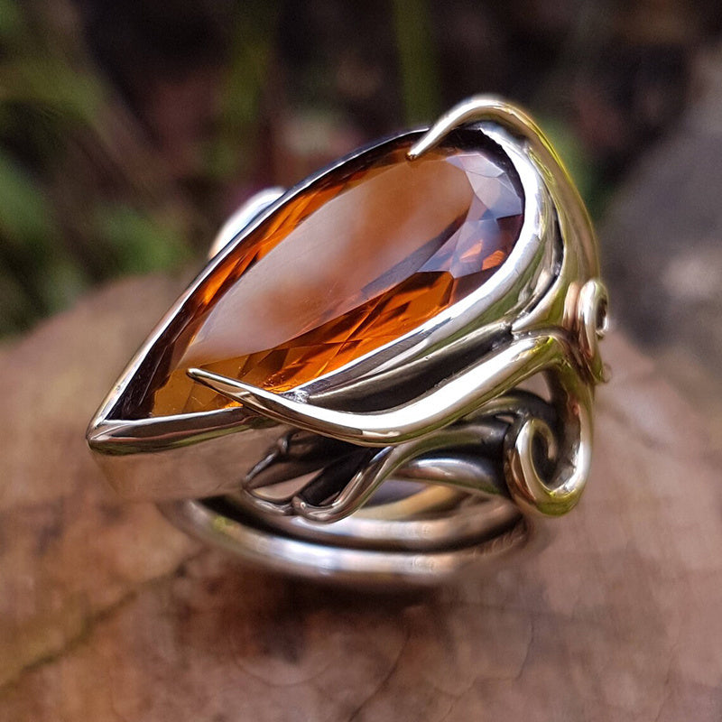 Irregular Oval Shape Crystal Ring