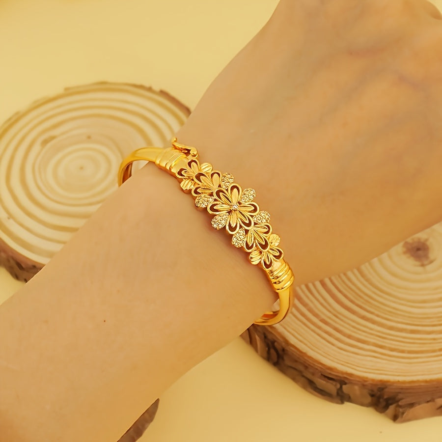 Elegant Classic Hollow Bangle
