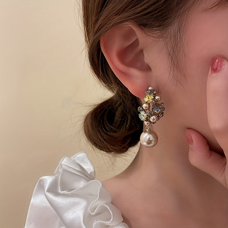 Stylish Floral Dangle Earrings