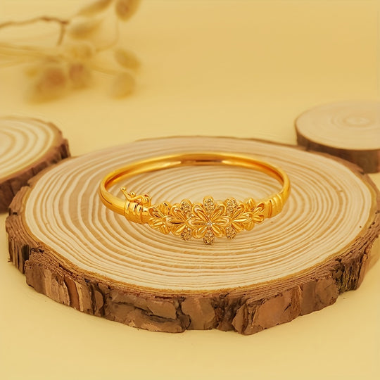Elegant Classic Hollow Bangle