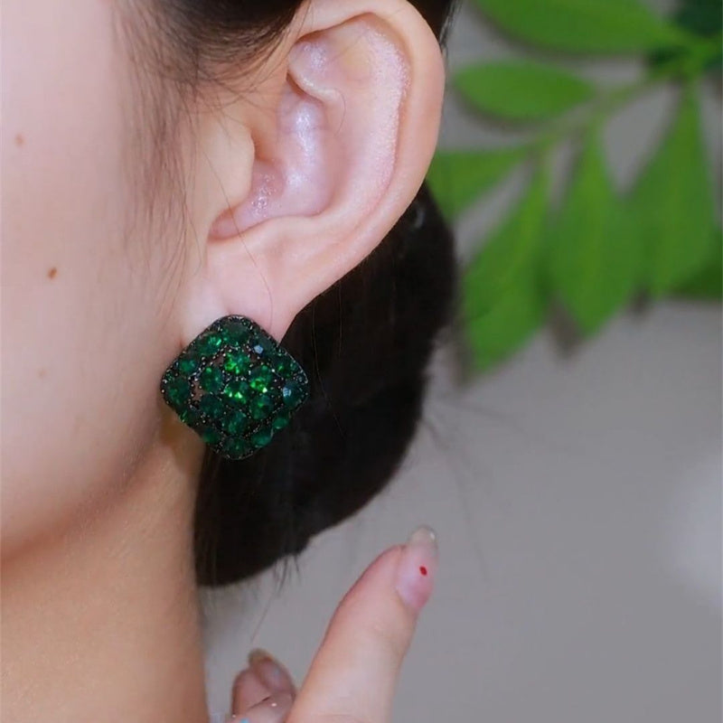 Elegant Diamond-Shaped Earrings