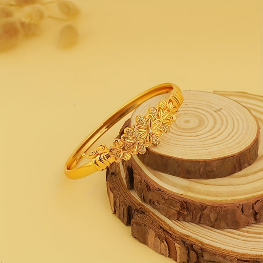 Elegant Classic Hollow Bangle