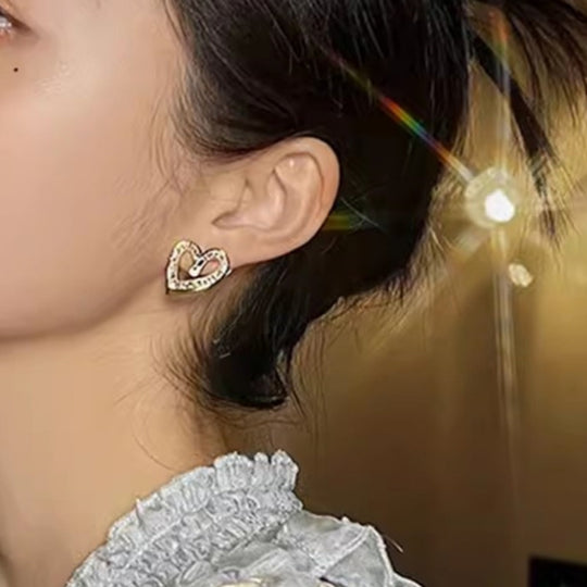 Cute Sparkling Heart Zirconia Earrings