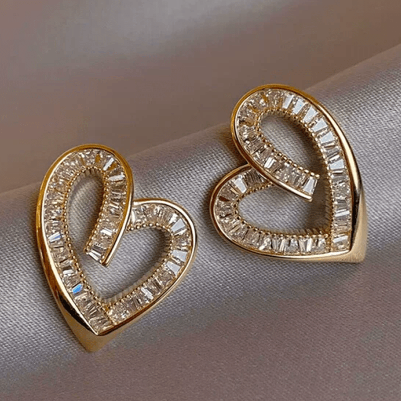 Cute Sparkling Heart Zirconia Earrings