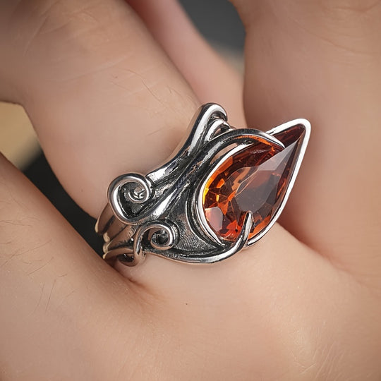 Irregular Oval Shape Crystal Ring