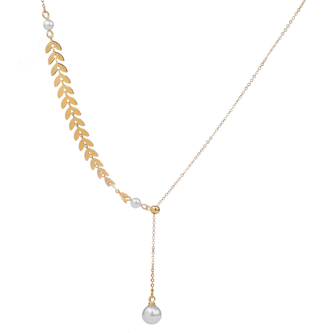Choker with Design of Leaves Pendant