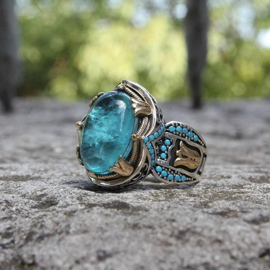Timeless Sapphire Carving Ring