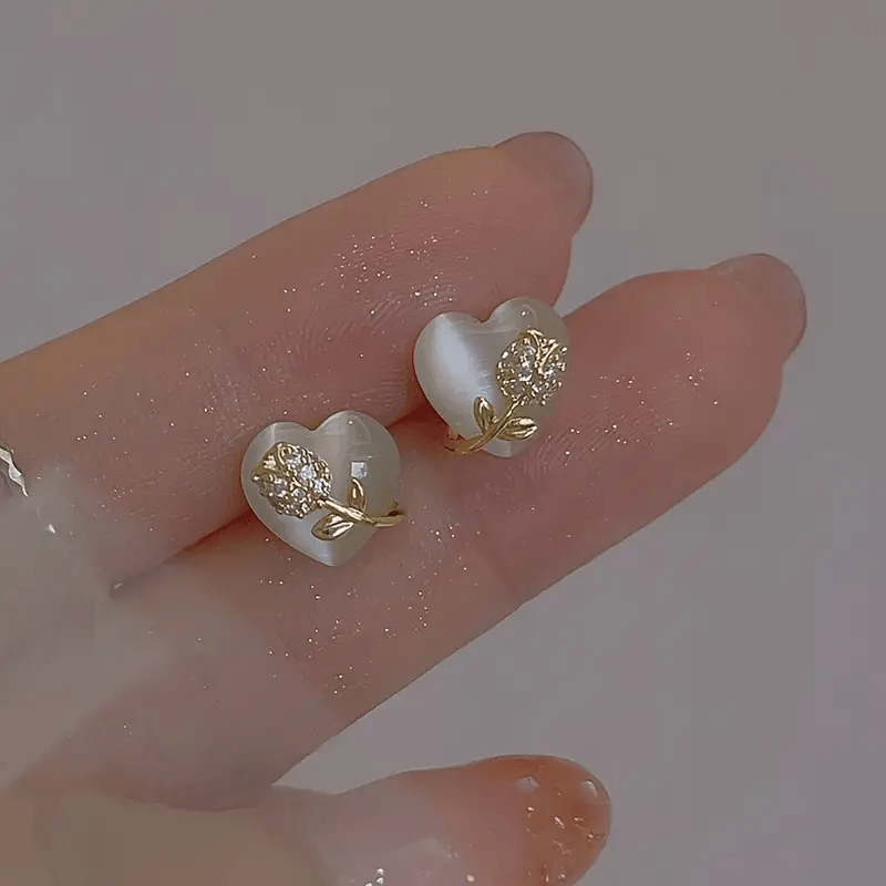 Minimalist Heart Shape Rose Earrings