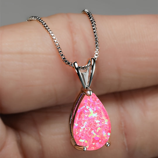 Water Droplet Three-Claw Pendant Necklace