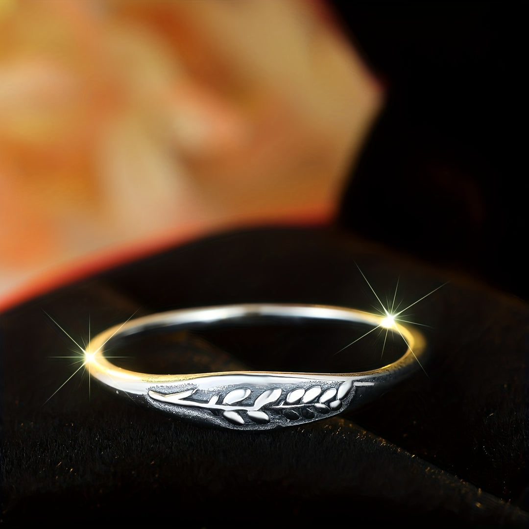 Retro Carved Leaf Ring