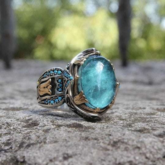 Timeless Sapphire Carving Ring
