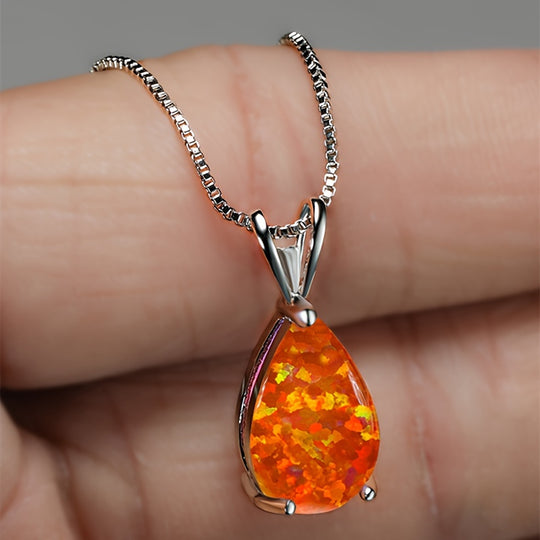 Water Droplet Three-Claw Pendant Necklace