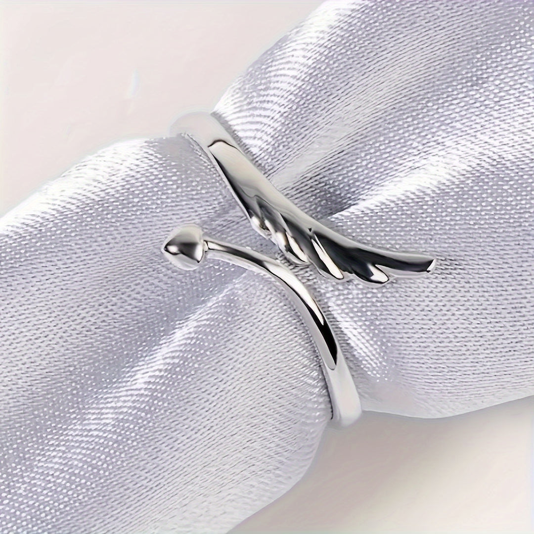 Simple Heart & Wing Open Ring