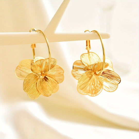 Chic 3D Floral Drop Earrings