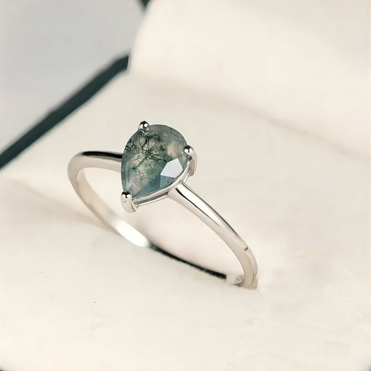 Simple Water Drop Green Agate Ring