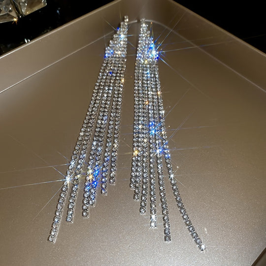 Sparkling Elegant Minimalist Bling Tassel