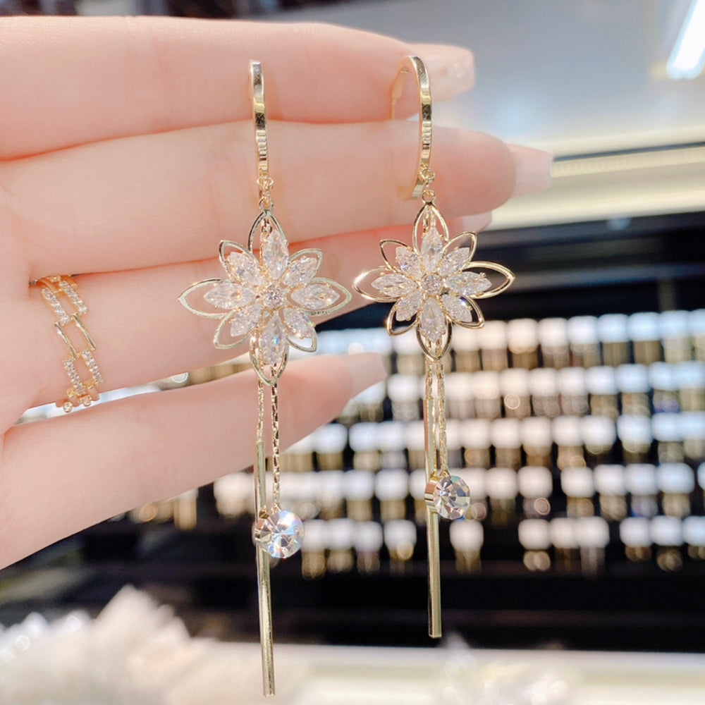 Elegant Floral Dangle Earrings
