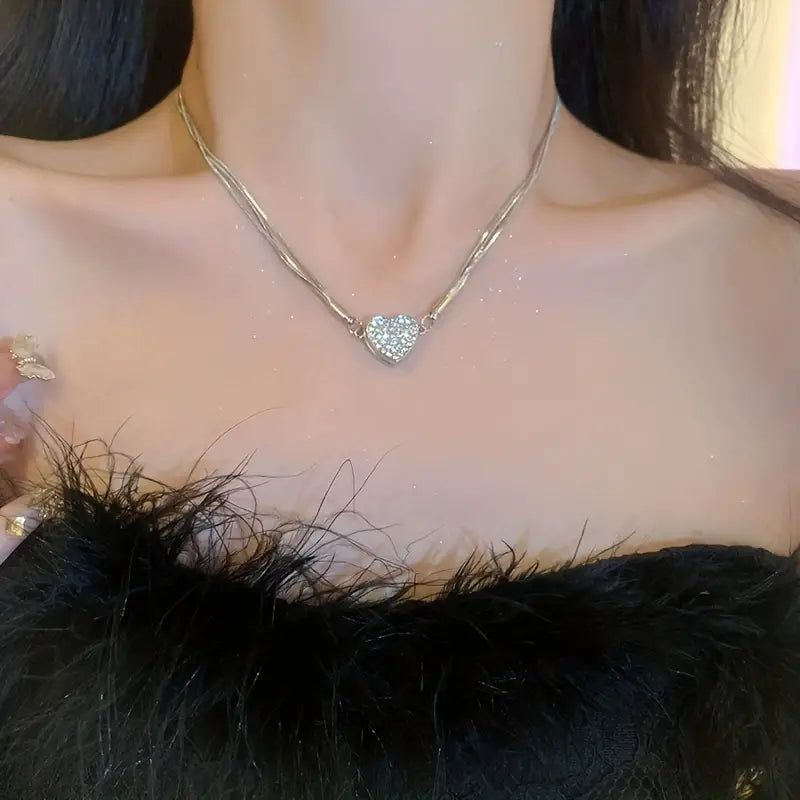 Modern Heart-Shaped Zircon Multilayer Magnet Necklace