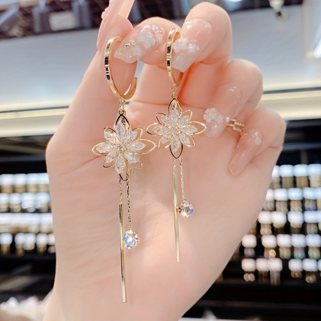 Elegant Floral Dangle Earrings