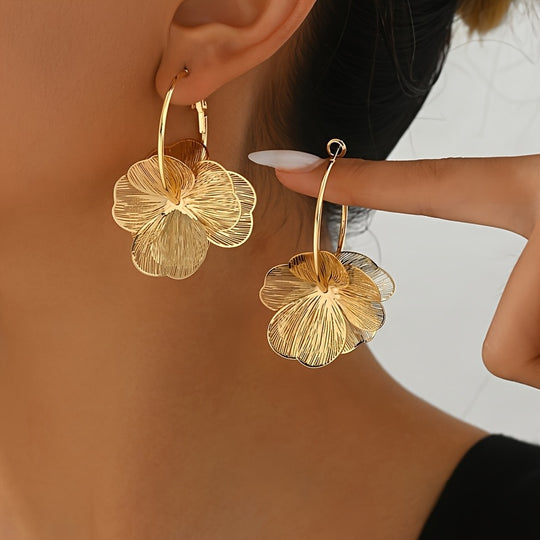 Chic 3D Floral Drop Earrings