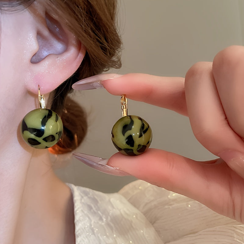 Round Resin Dangle Earrings